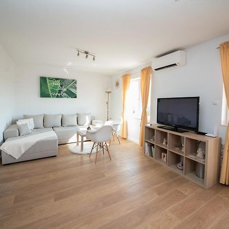 Apartman Sous Les Rochers Grižane エクステリア 写真