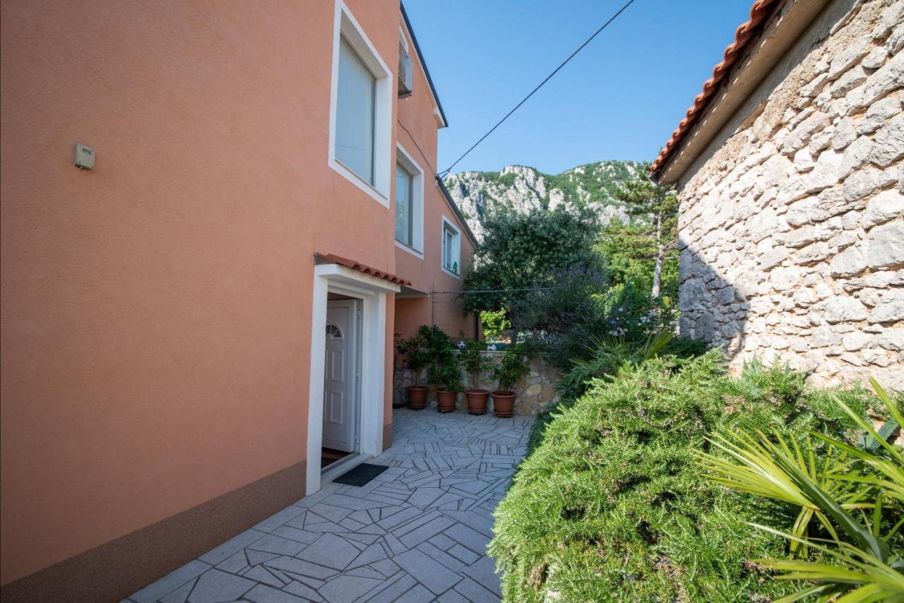 Apartman Sous Les Rochers Grižane エクステリア 写真
