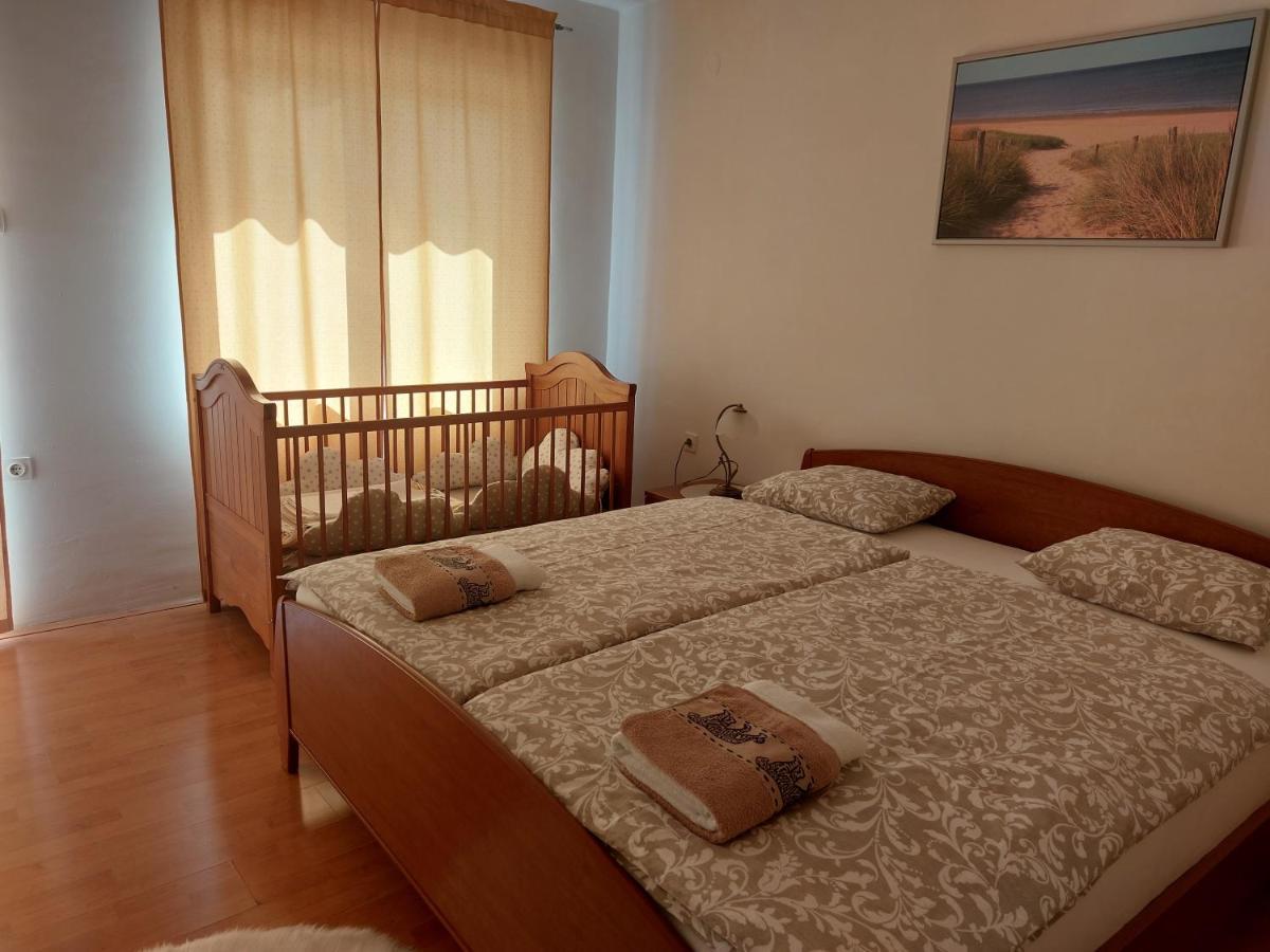 Apartman Sous Les Rochers Grižane エクステリア 写真